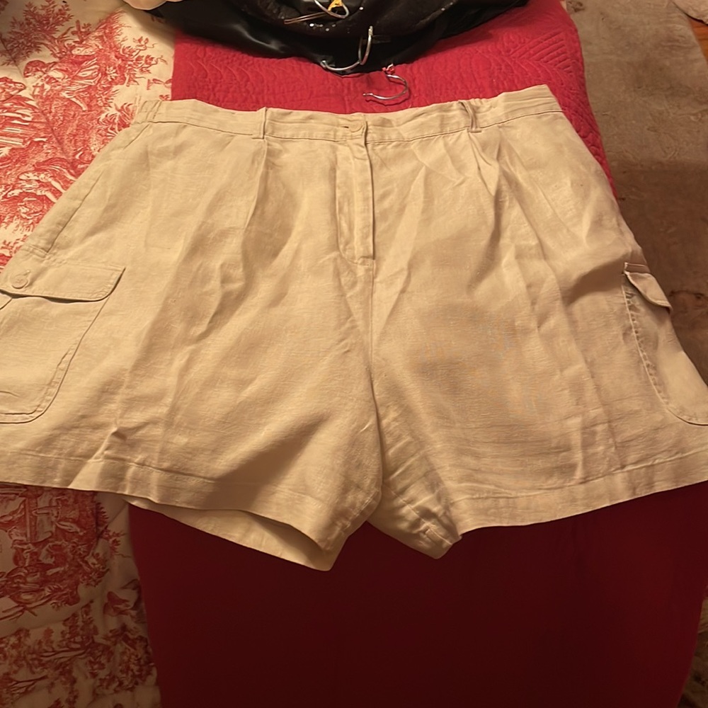 Woman’s 100% Linen “Cargo” Shorts Beige Size 2X L T Sport Woman